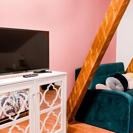 Apartament Galeria Grafit *